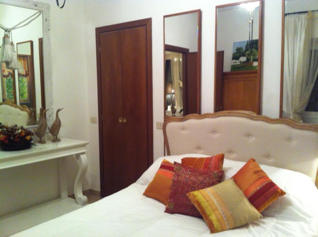 Vicolo Savelli Luxury Apartment Rome
